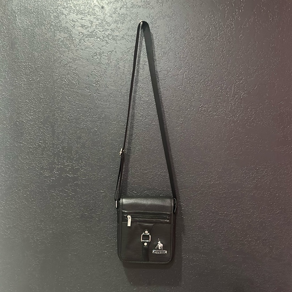 CABBEEN POLO CLUB Men’s Black Leather Sling Bag